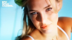 音乐短片 - Top 15 Maxim's Women Of The Year