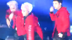 XIUMIN(EXO),EXO - 舞台表演
