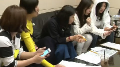 少女时代,Tiffany(少女时代) - 姊姊们和Tiffany视讯通话(姊姊们的灌篮)