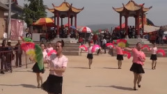 舞蹈视频 - 刘湛村广场舞-秧歌扭起来