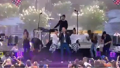 Dance Off