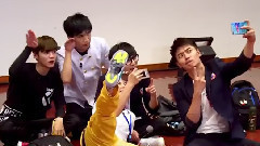 鹿晗,潘玮柏,Ella(陈嘉桦),薛之谦 - 重返十七岁