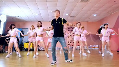 胜利(Bigbang),黄晓明,羽泉 - <加油!美少女> 片段:BIGBANG胜利陪美少女学员们一起练习舞蹈