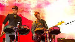Coldplay - Hymn For The Weekend