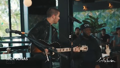Nick Jonas - Close