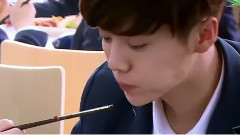 鹿晗 - 我去上学啦第2季 午饭时间到张丹峰猛抢食鹿晗午餐