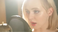 Madilyn Bailey - Team