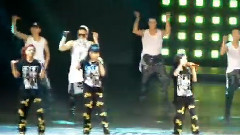 2NE1 - In Or Out