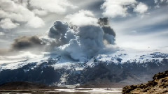 Jónsi,音乐短片 - Kolnieur (Montage Of Eyjafjallaj kull Volcano In Iceland)