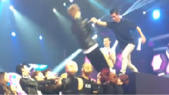 EXO - 绵队你大胆地往下躺