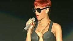 Rihanna - Hard