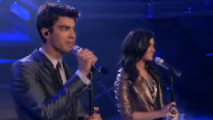 Demi Lovato,Jonas Brothers - Make A Wave