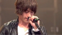 Arctic Monkeys - I Bet You Look Good On The Dancefloor