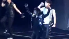 2PM - 音乐狂热报道