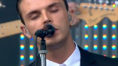 Hurts - Wonderful Life