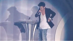 G-Dragon(BigBang) - Hello