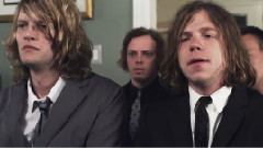 Cage The Elephant - Around My Head