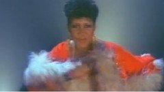 Annie Lennox,Aretha Franklin - Sisters Are Doin' It For Themselves