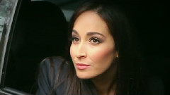 Kenza Farah - Sans Jamais Se Plaindre