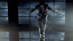 Chris Brown - She Ain't You