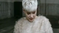 Robyn - Call Your Girlfriend