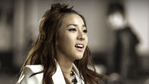 2NE1 - Broken Hearted Girl