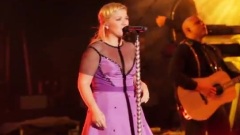 Kelly Clarkson - Tie It Up