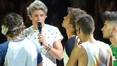 One Direction - Talk & Last First Kiss