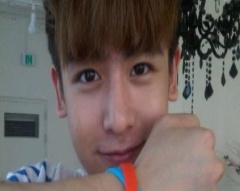 Nichkhun(2PM) - Nichkhun厦门杀青饭拍合集