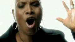 Angelique Kidjo - Gimme Shelter
