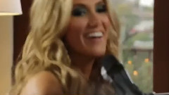 Delta Goodrem - Dancing With A Broken Heart