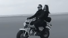 Olly Murs - Hand On Heart