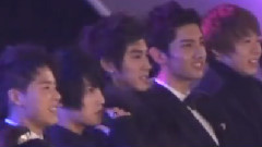 东方神起 - 看表演
