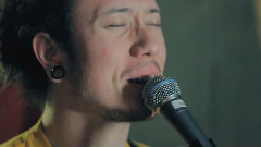 Trivium - Shattering The Skies Above