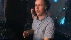 Armin Van Buuren - Laundy Day