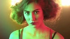 欧美群星 - Love Comes In Colours
