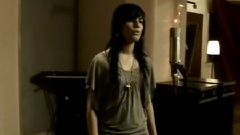 Sarah Riani - Intouchable