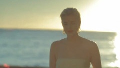 Agyness Deyn - HERE