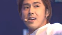东方神起 - Keep Your Head Down