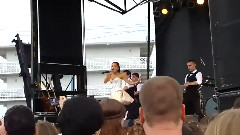 Ariana Grande - Grenade