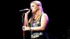 Kelly Clarkson - Fade Into You