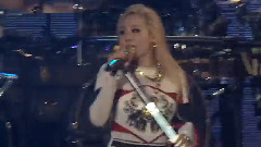 2NE1 - I Don't Care