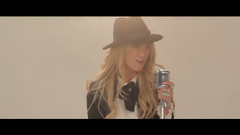 Delta Goodrem - Oral-B 3D White Behind The Scenes