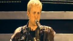 Westlife - When You're Looking Like That