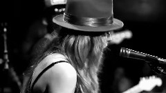 ZZ Ward - 365 Days