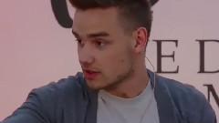 One Direction - One Direction Fans Get A Whiff Of One Moment