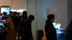 EXO,EXO-M - EXO K&M (12 Members) At SM Building by Chuxinq