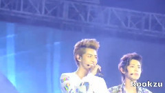 EXO,EXO-K,EXO-M - Krisyeol At DKFC
