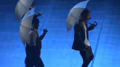 Justin Bieber - Love Me Like You Do