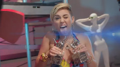 Miley Cyrus - VEVO Certified Pt 2: Award Presentation